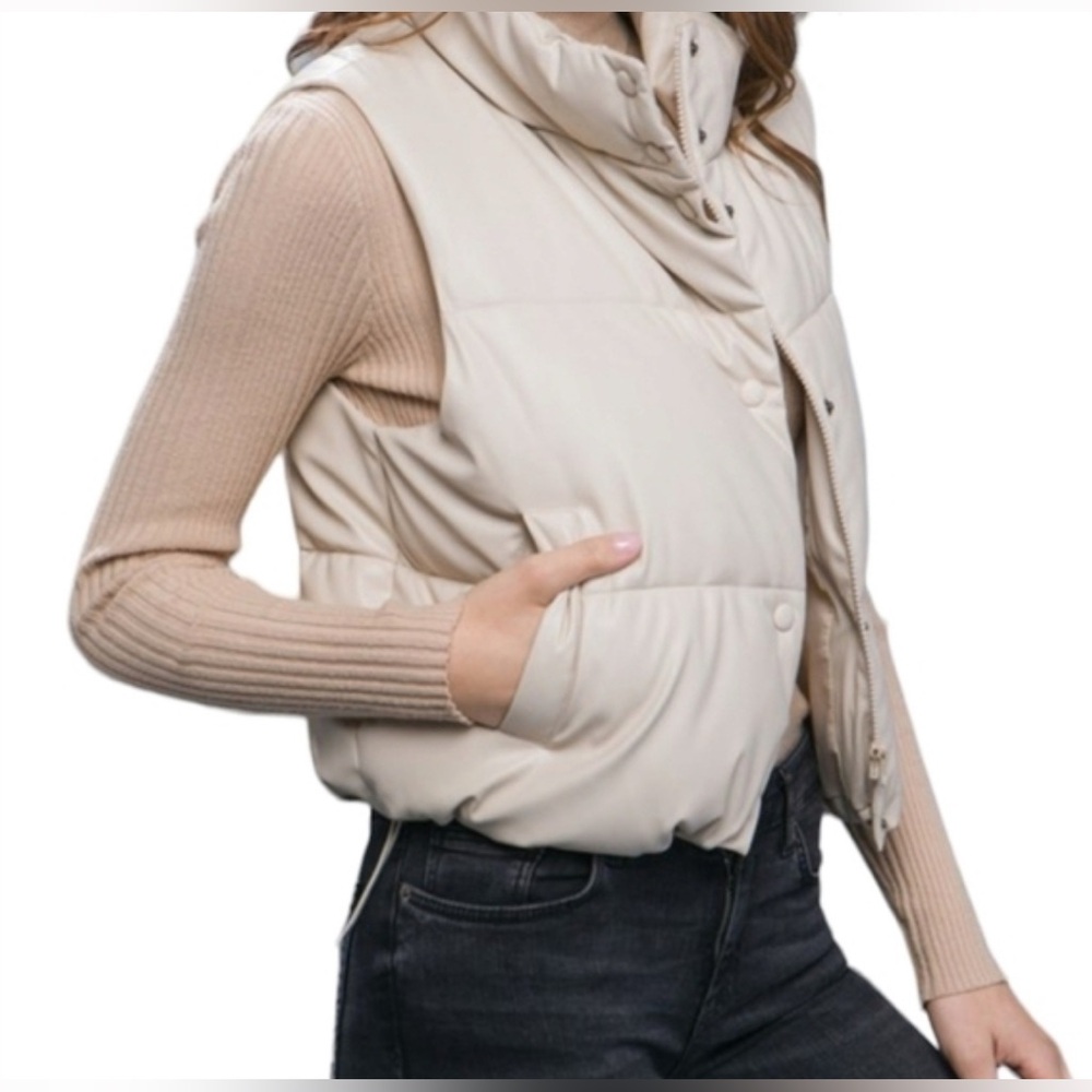Ci Sono Women's Light Beige Puffer Vest NWT Sz L - Picture 2 of 9